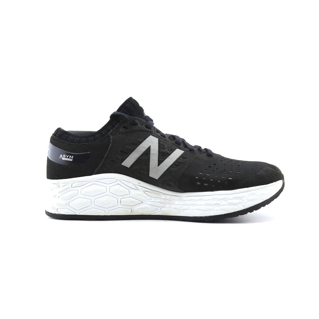 NEW BALANCE  FRESH FOAM VONGO V4