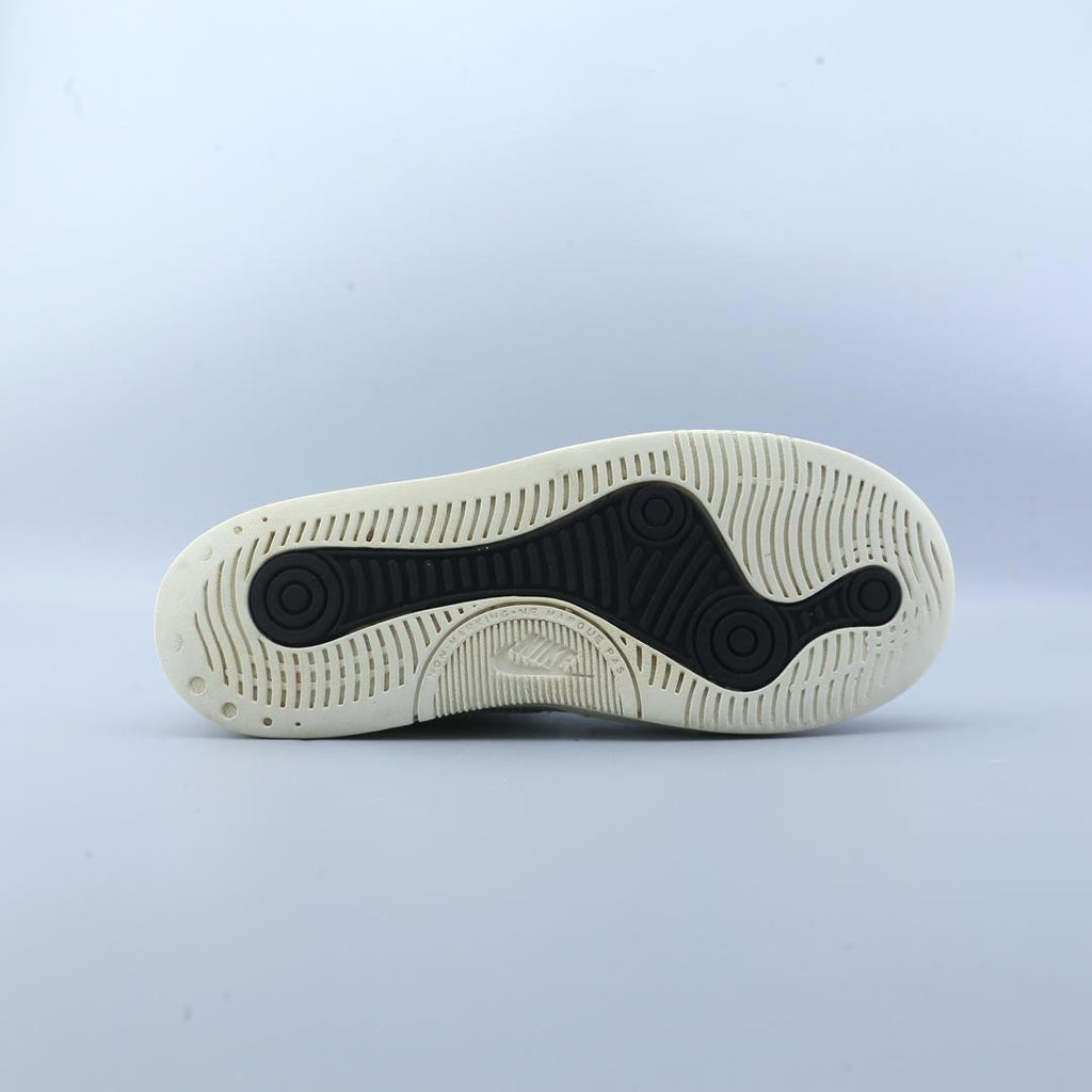 NIKE SQUASH TYPE