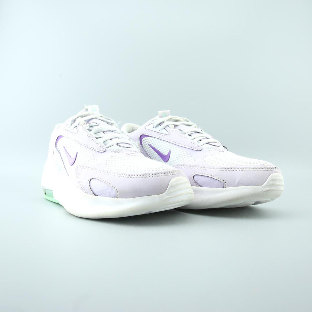 NIKE AIR MAX BOLT