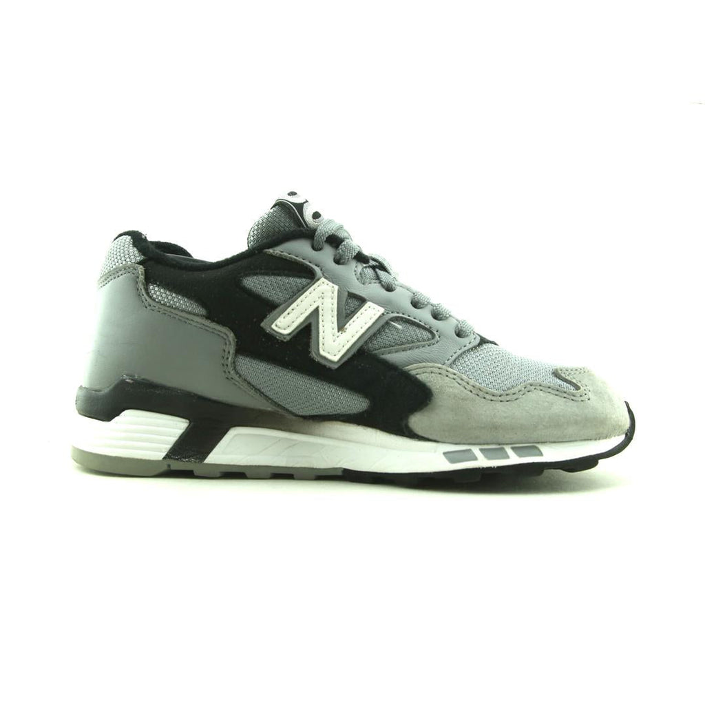 NEW BALANCE 660
