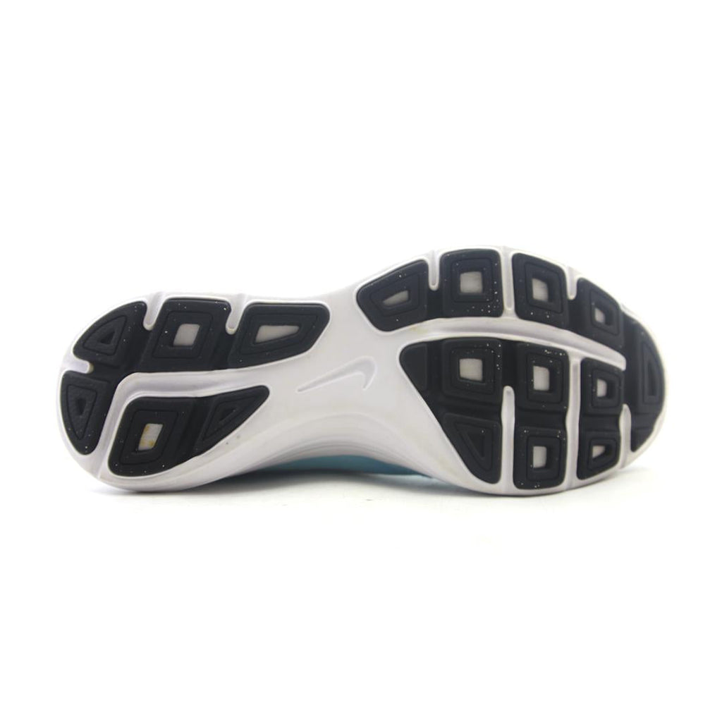 NIKE REVOLUTION 3