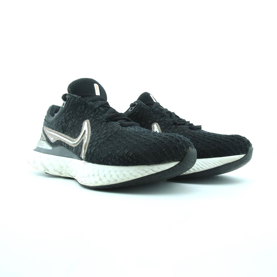 NIKE  REACT INFINITY RUN FLYKNIT 3
