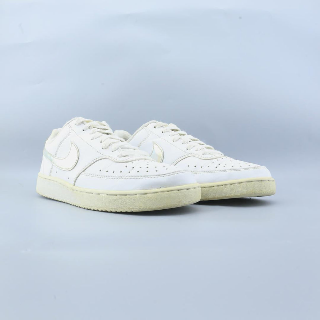 NIKE  COURT VISION LOW