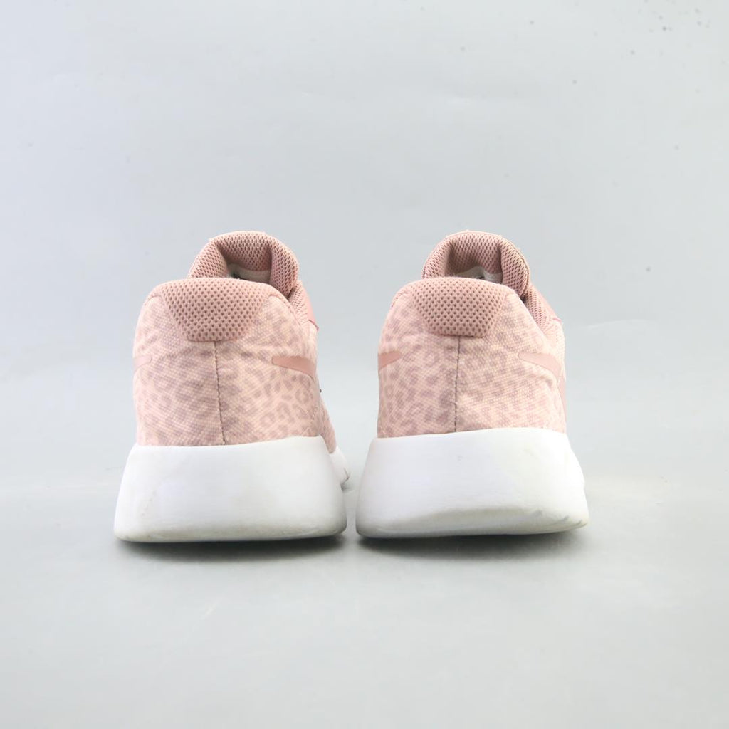 NIKE TANJUN