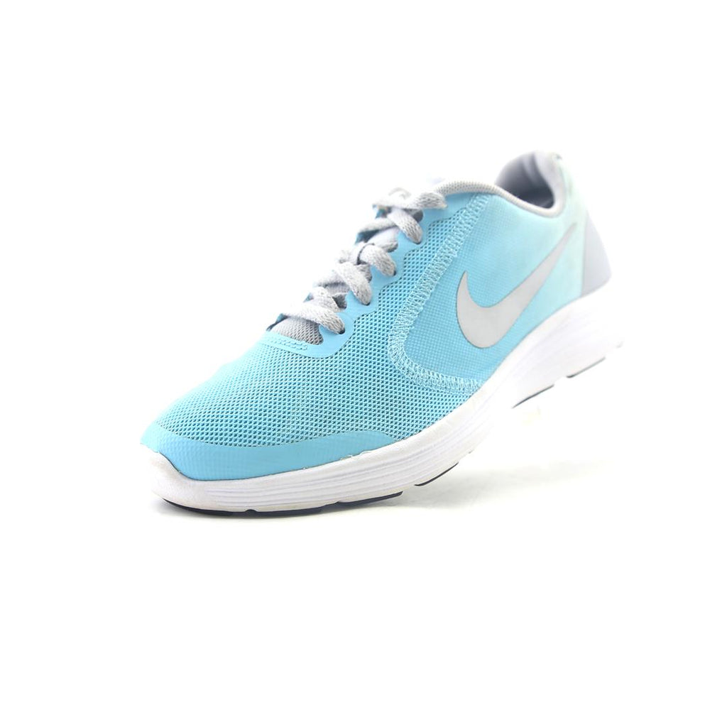 NIKE REVOLUTION 3