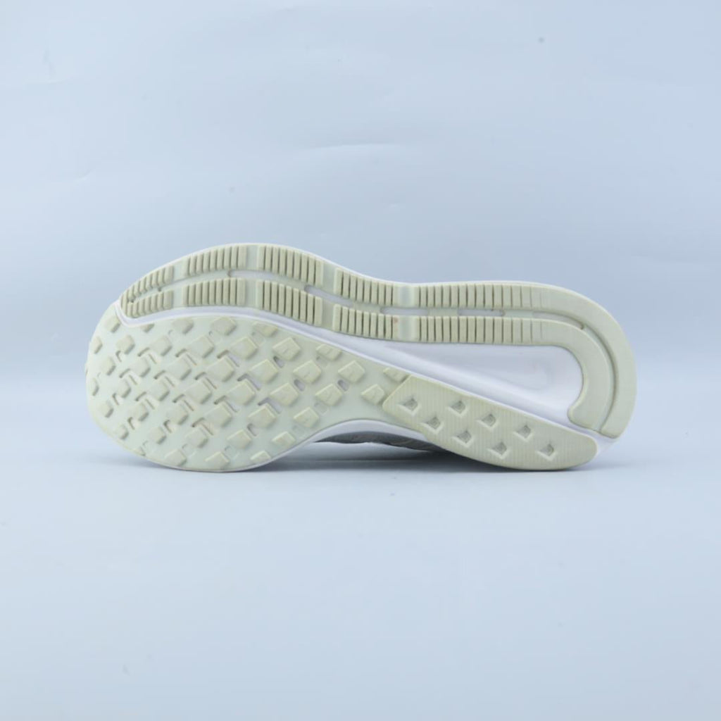 NIKE SWIFT RUN 2.0