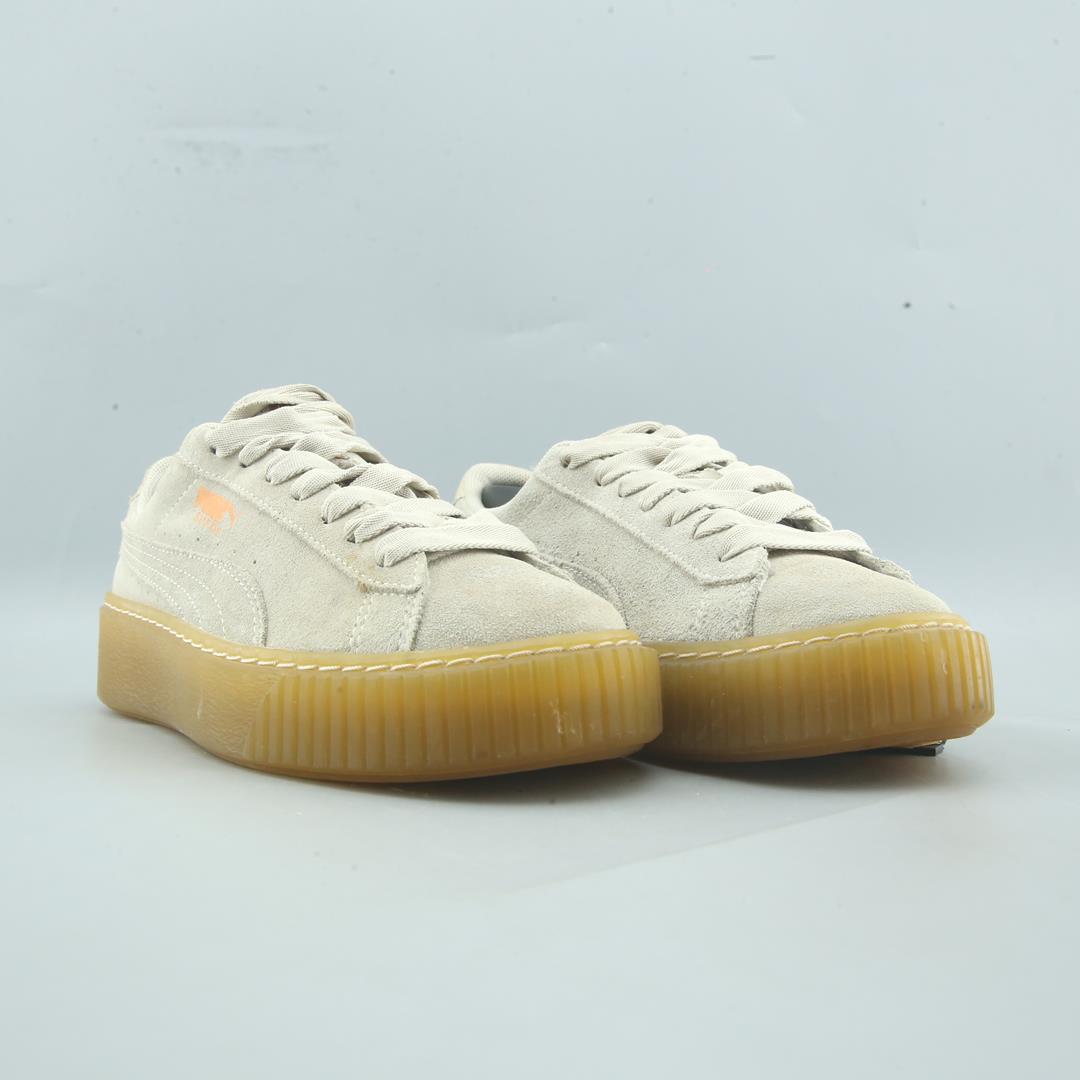 PUMA PLATFORM FLOWER TASSEL