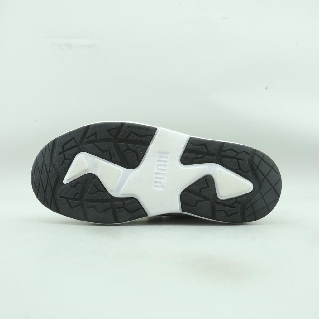 PUMA  EVOLVE COURT V
