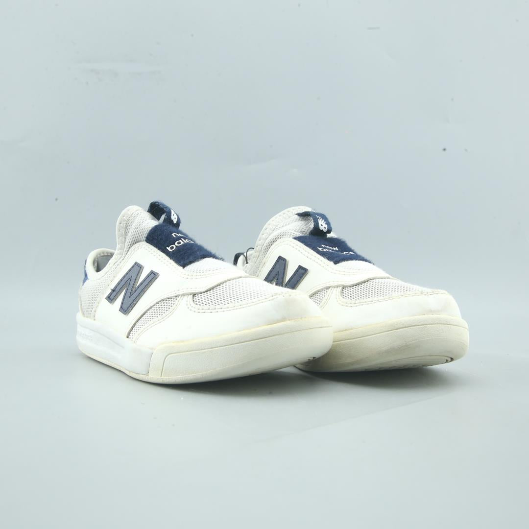 NEW BALANCE LIGHTWEIGHT