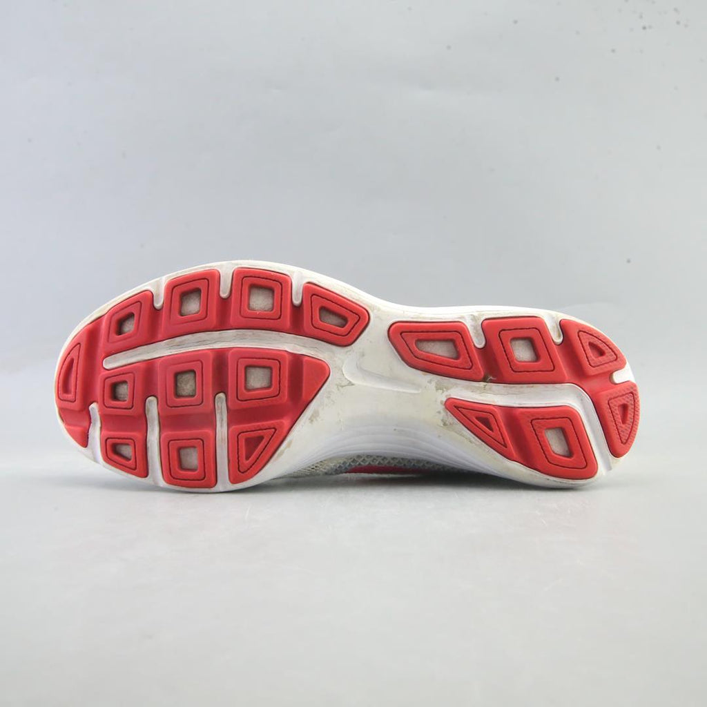 NIKE REVOLUTION 3
