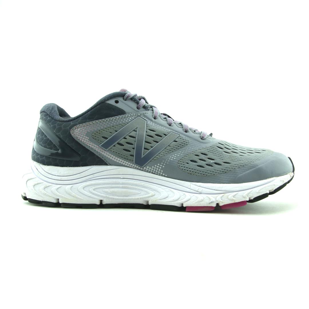 NEW BALANCE 840V4