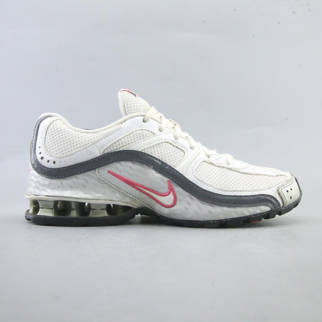 NIKE REAX RUN 5