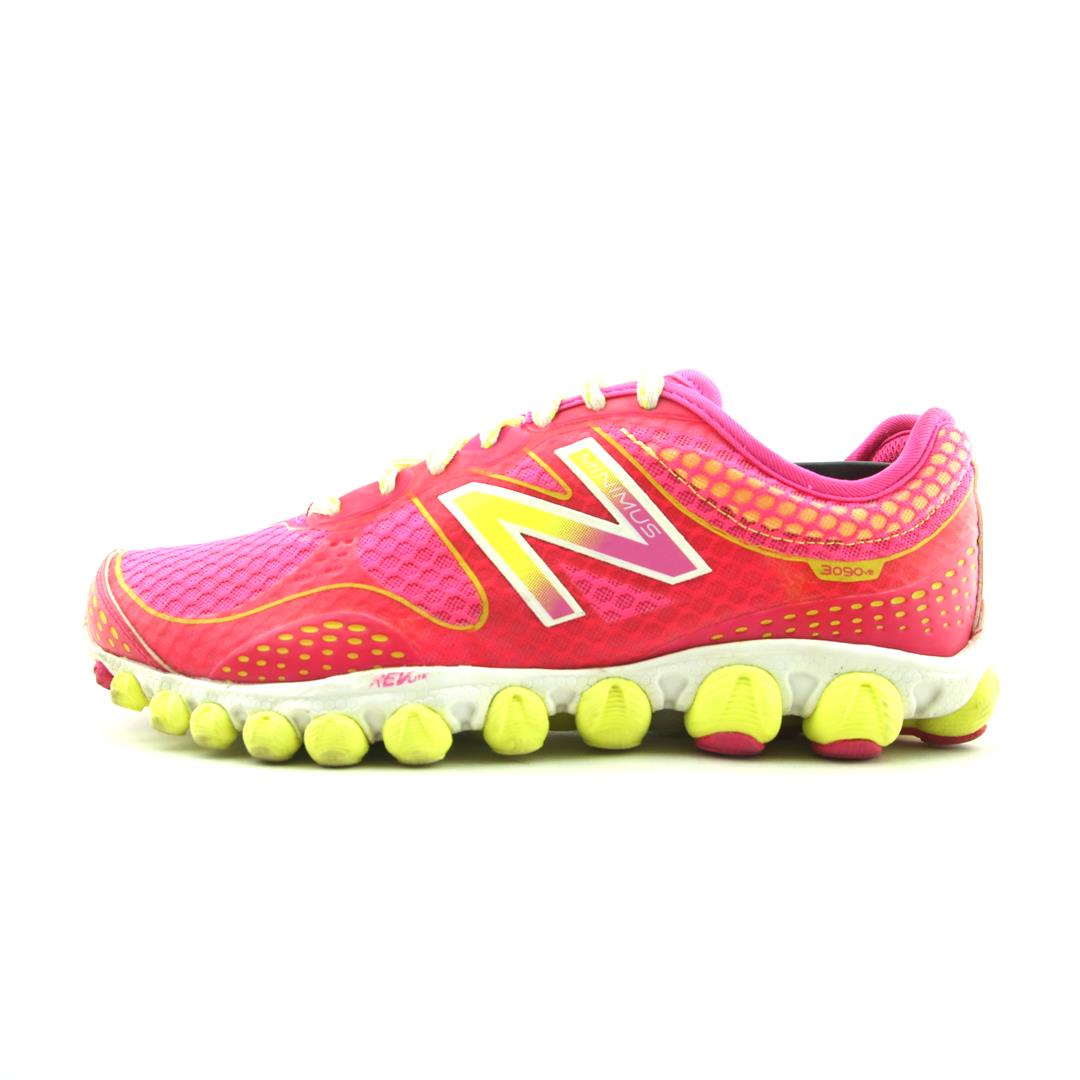 NEW BALANCE 3090V2