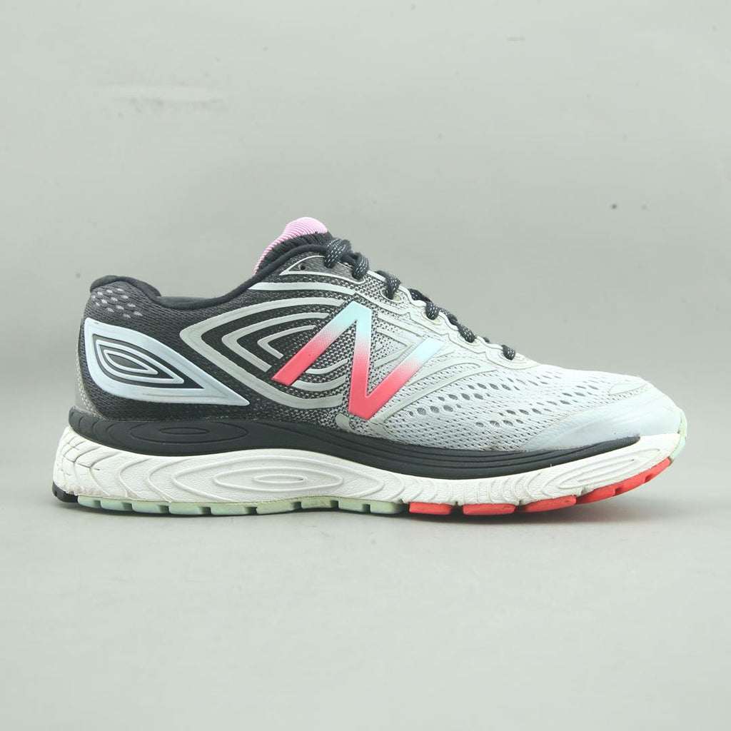 NEW BALANCE 880V7
