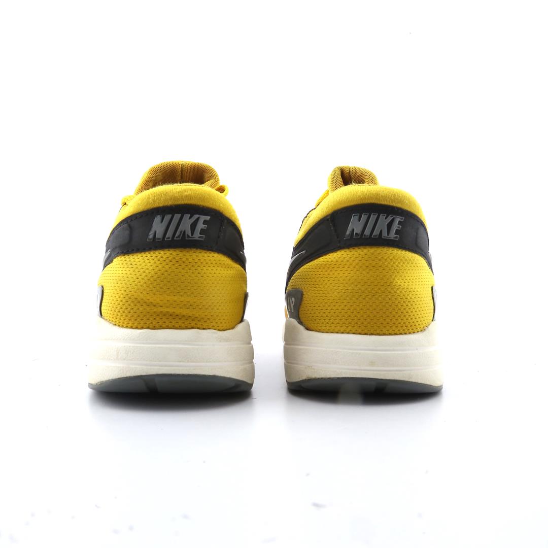 NIKE AIR MAX ZERO
