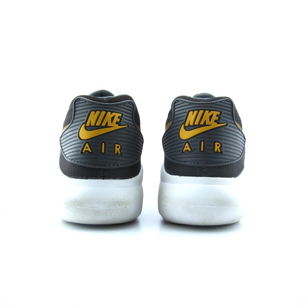 NIKE AIR MAX OKETO