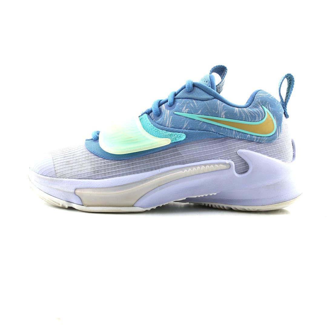 NIKE ZOOM FREAK 3