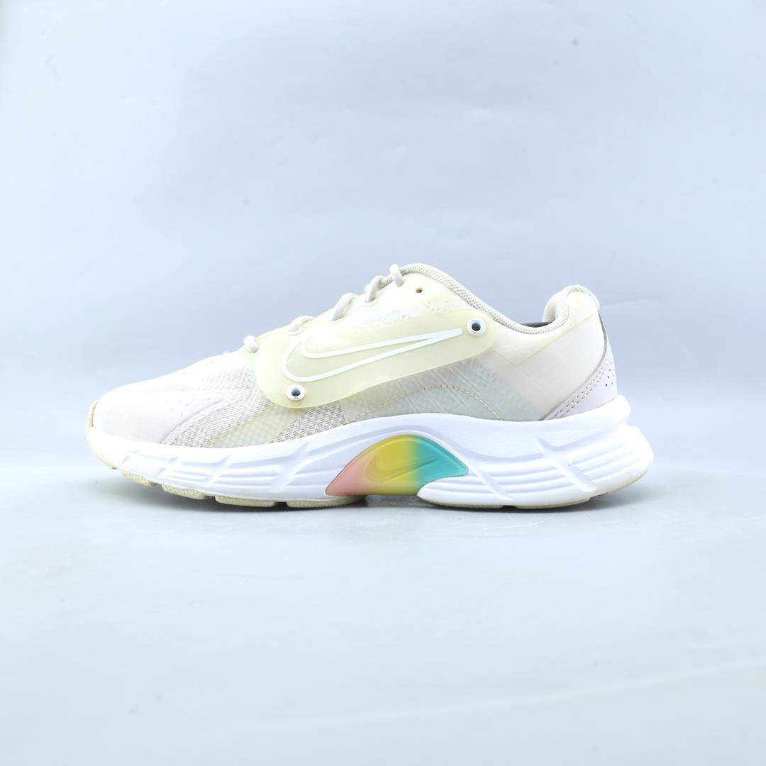 NIKE ALPHINA 5000