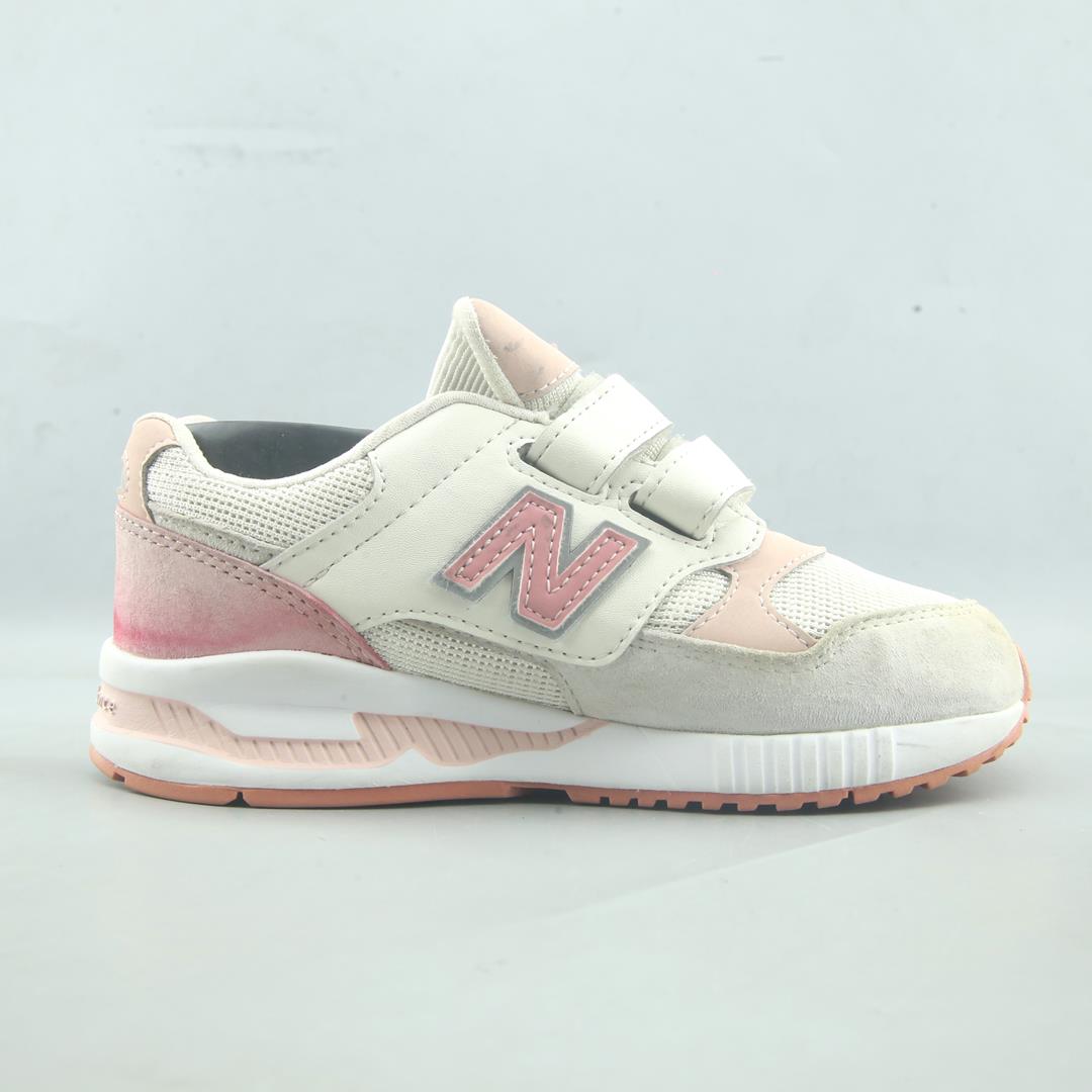NEW BALANCE 530