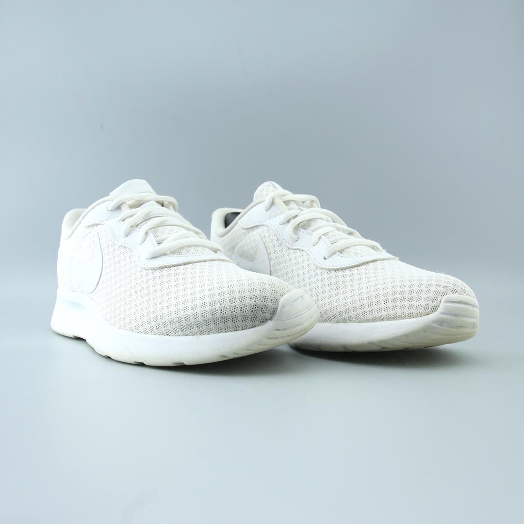 NIKE TANJUN