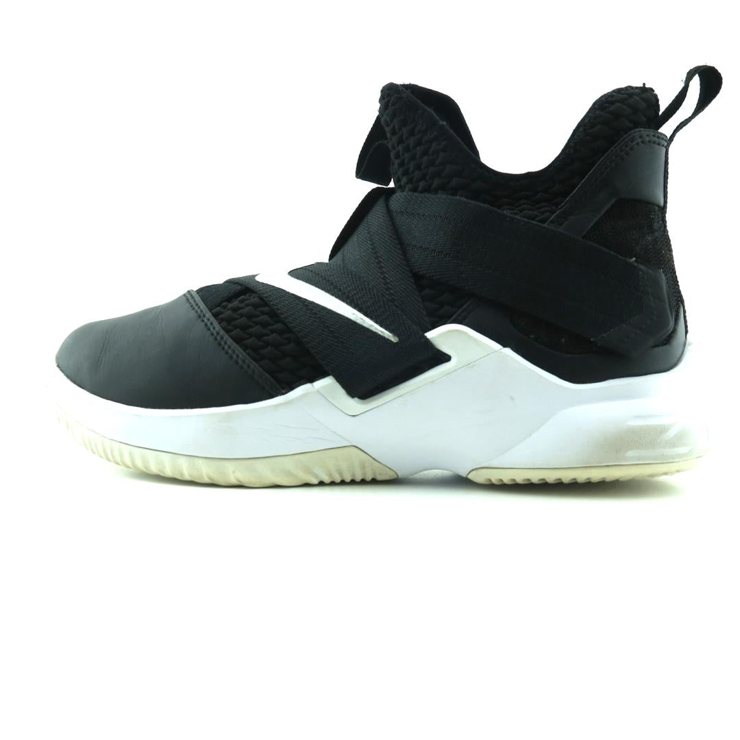 NIKE  LEBRON SOLDIER 12