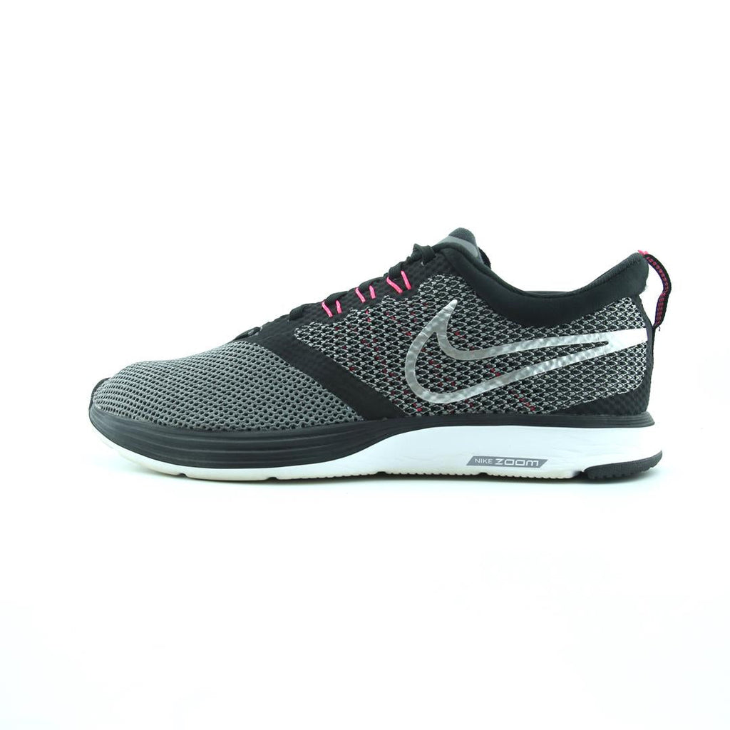 NIKE ZOOM STRIKE