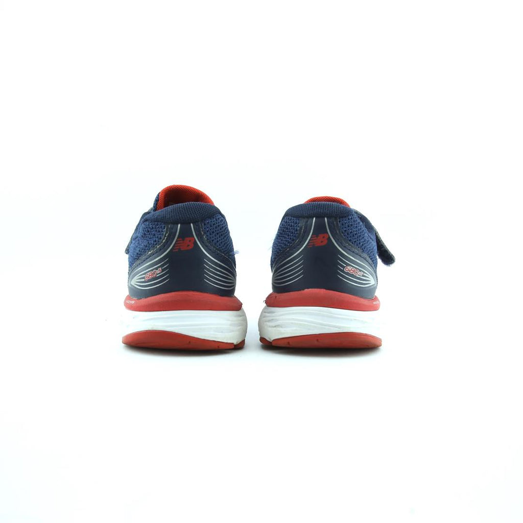 NEW BALANCE 680V5