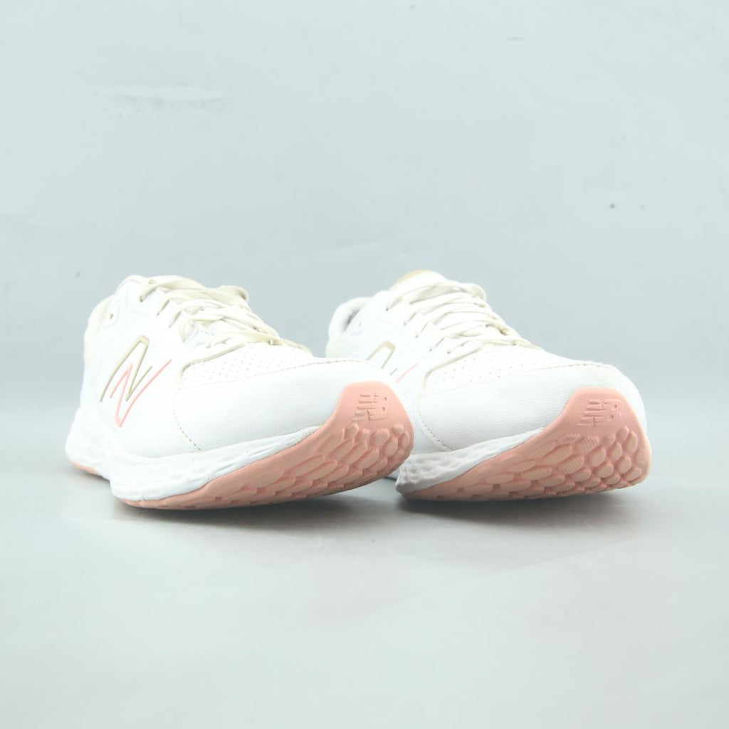 NEW BALANCE  FRESH FOAM 76T V1
