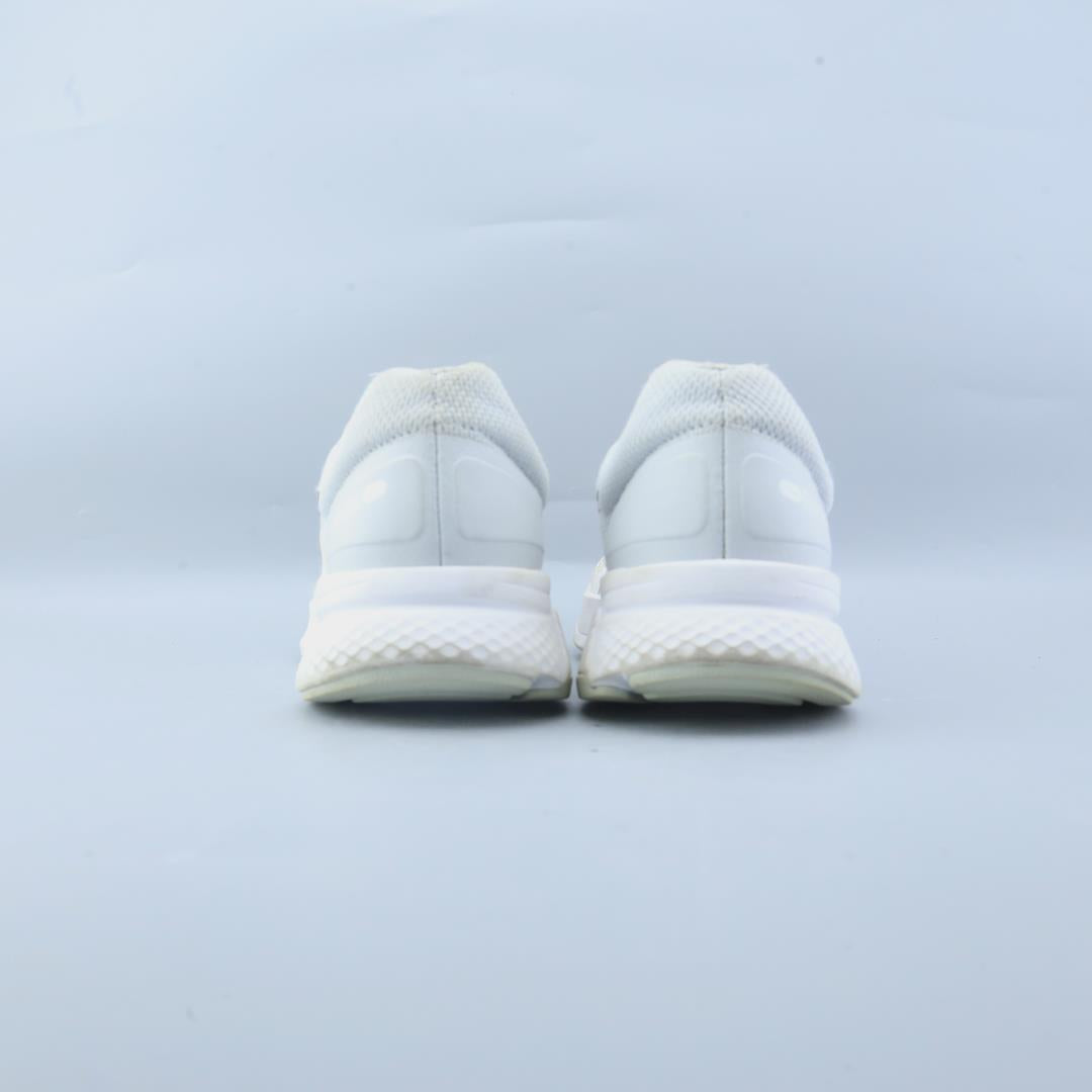 NIKE SWIFT RUN 2.0