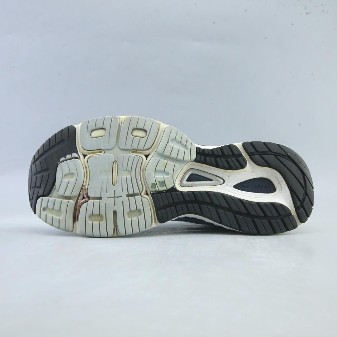 NEW BALANCE 880V9