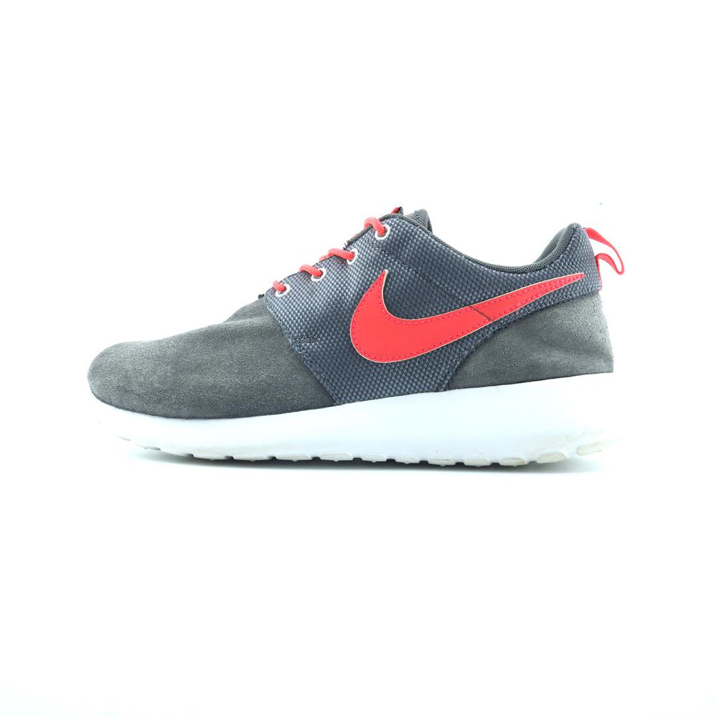 NIKE ROSHE RUN
