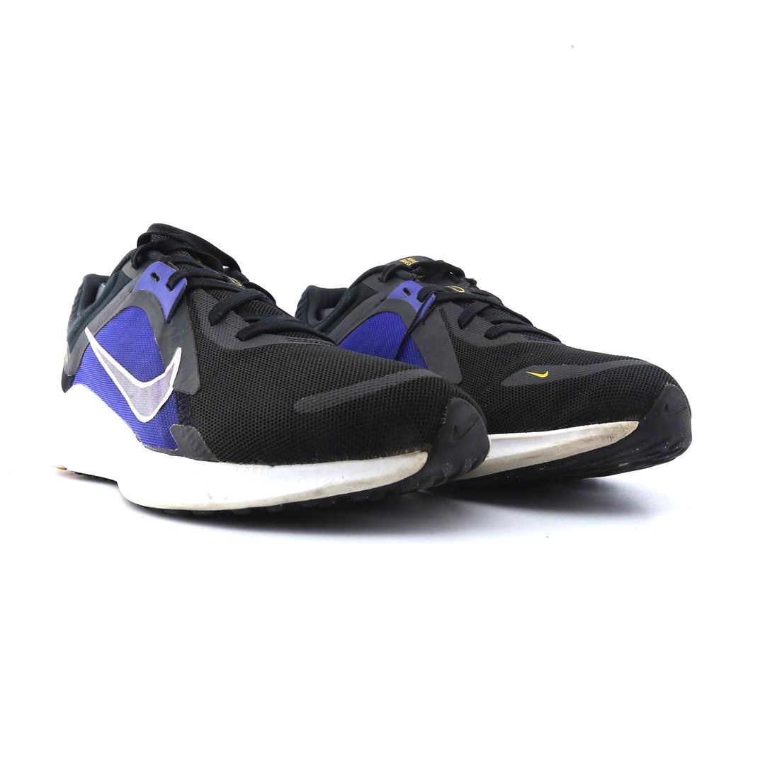 NIKE QUEST 5