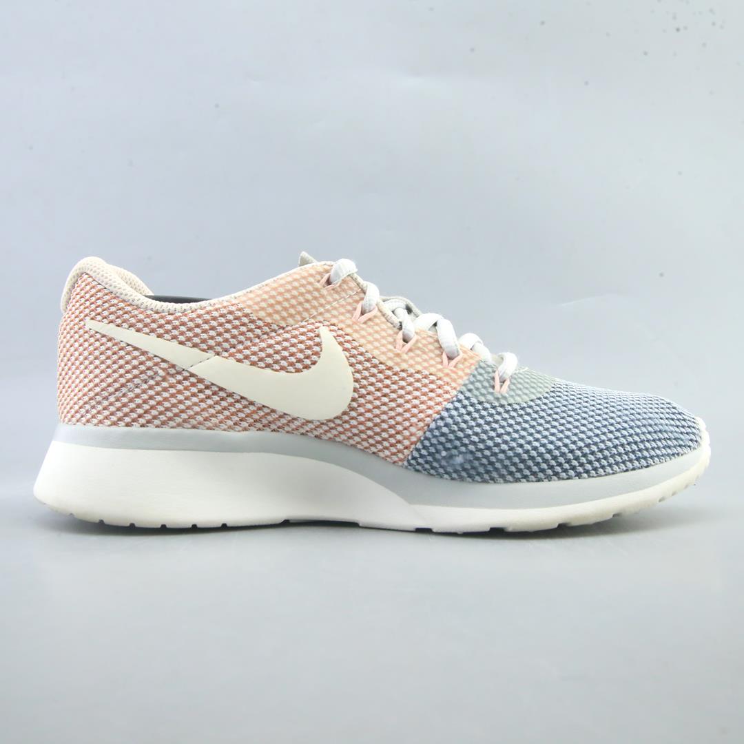 NIKE TANJUN