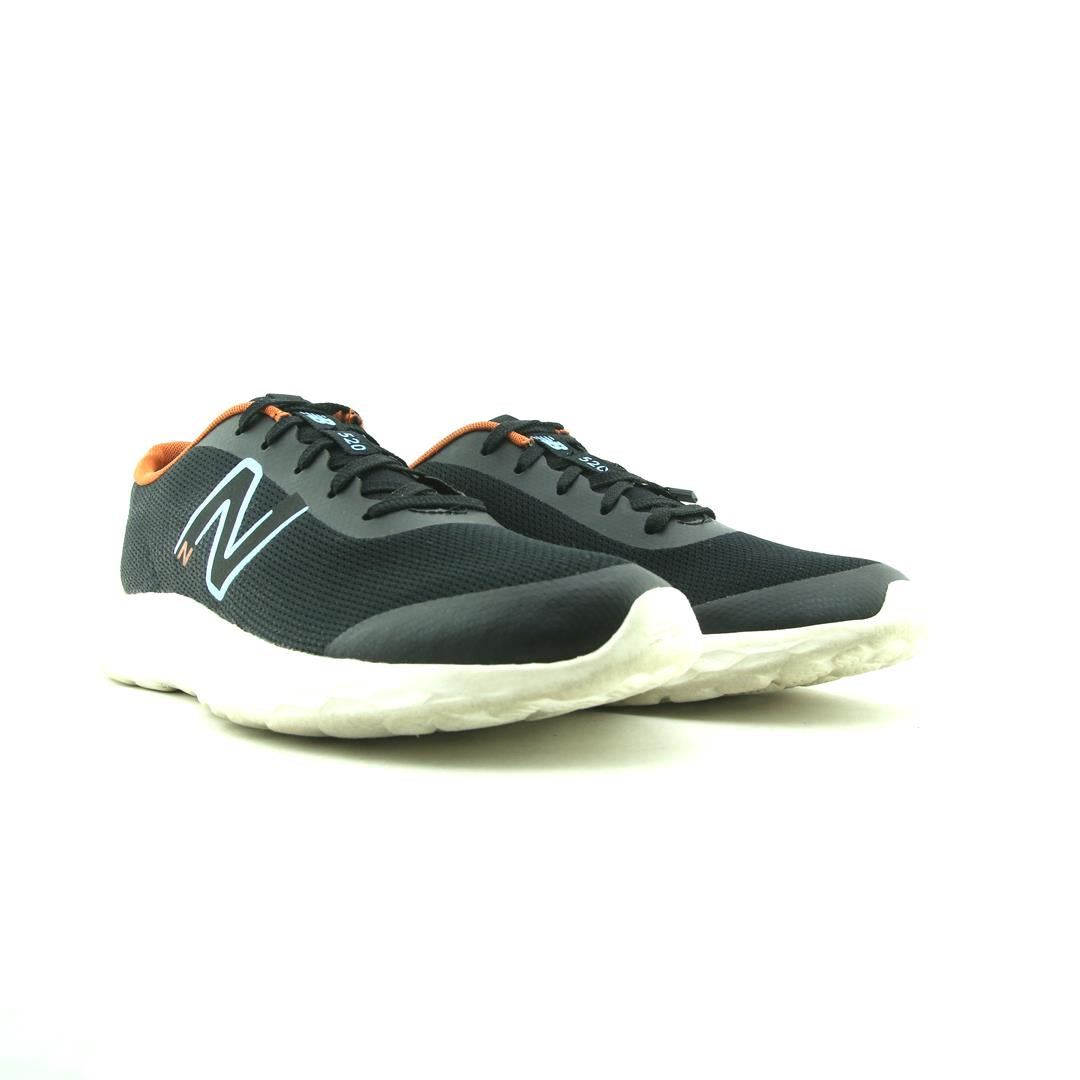 NEW BALANCE 520V8