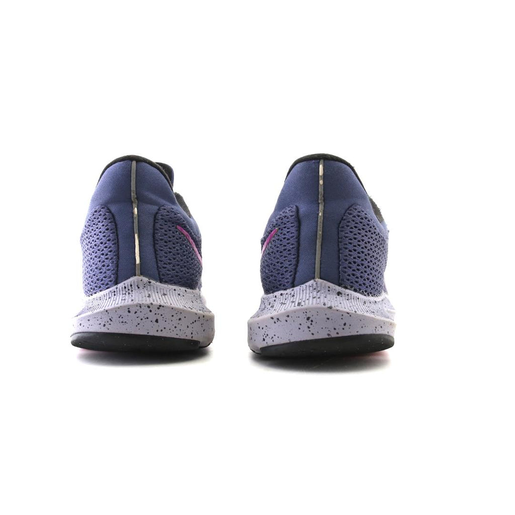 NIKE QUEST 2