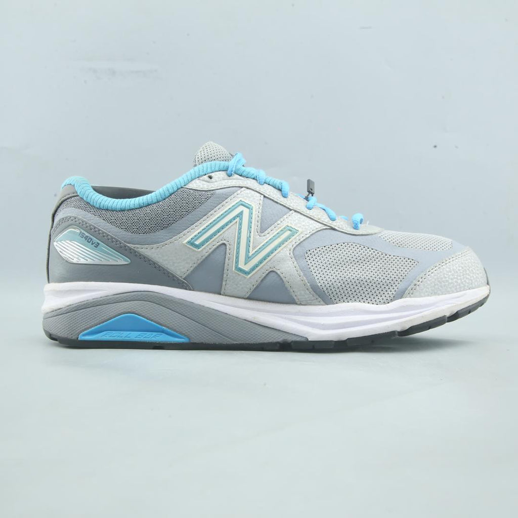 NEW BALANCE 1540V3