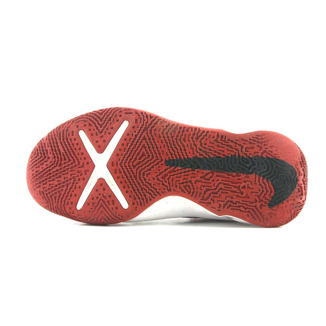 NIKE  TEAM HUSTLE D 10