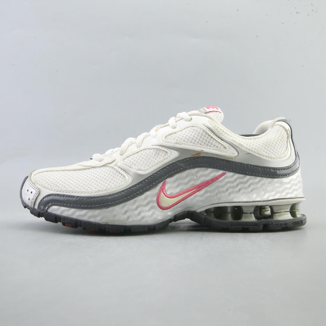 NIKE REAX RUN 5