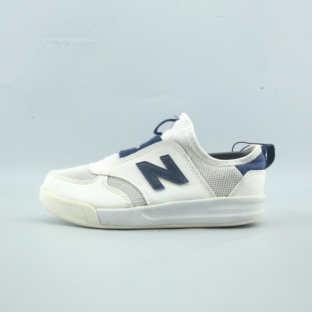 NEW BALANCE LIGHTWEIGHT