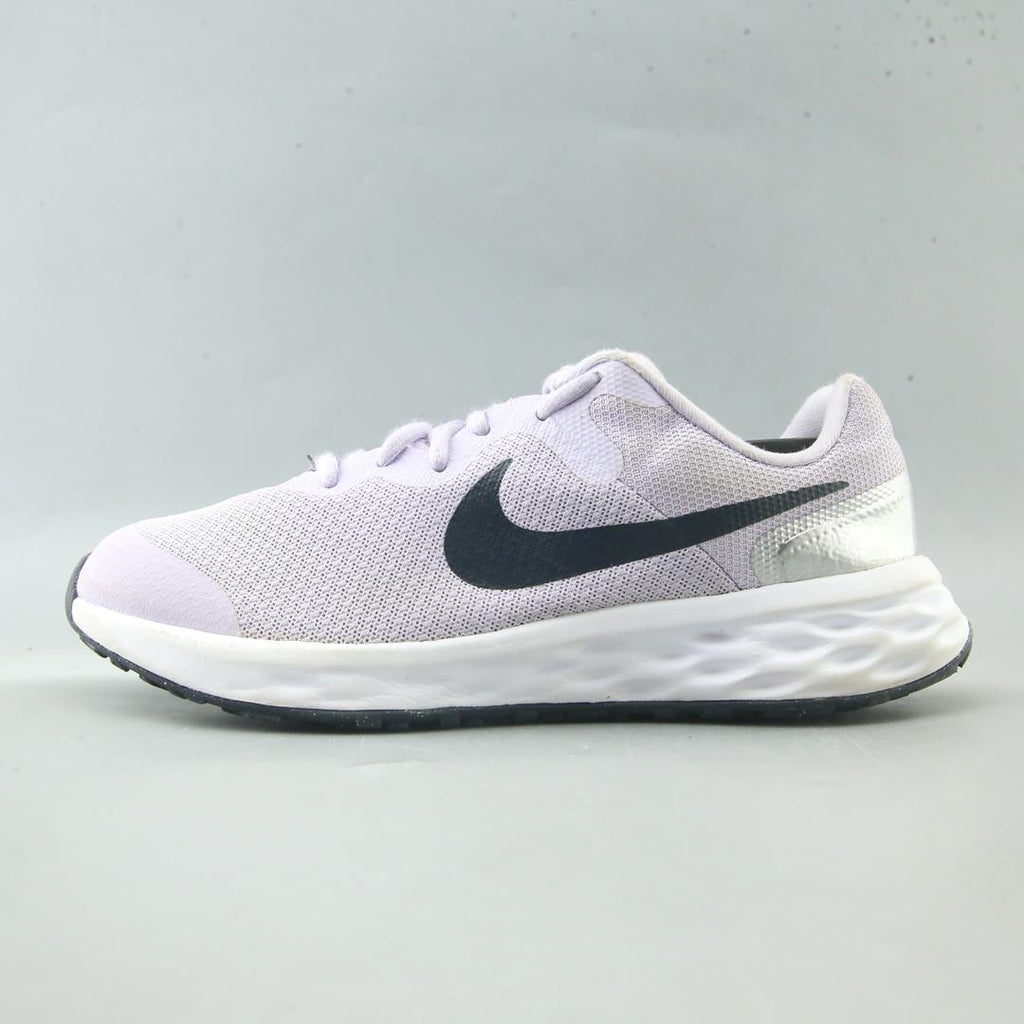 NIKE REVOLUTION 6