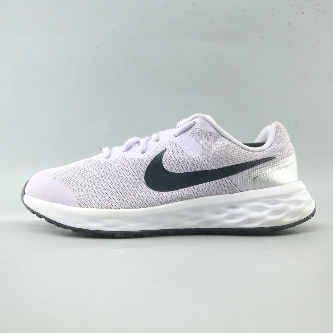 NIKE REVOLUTION 6