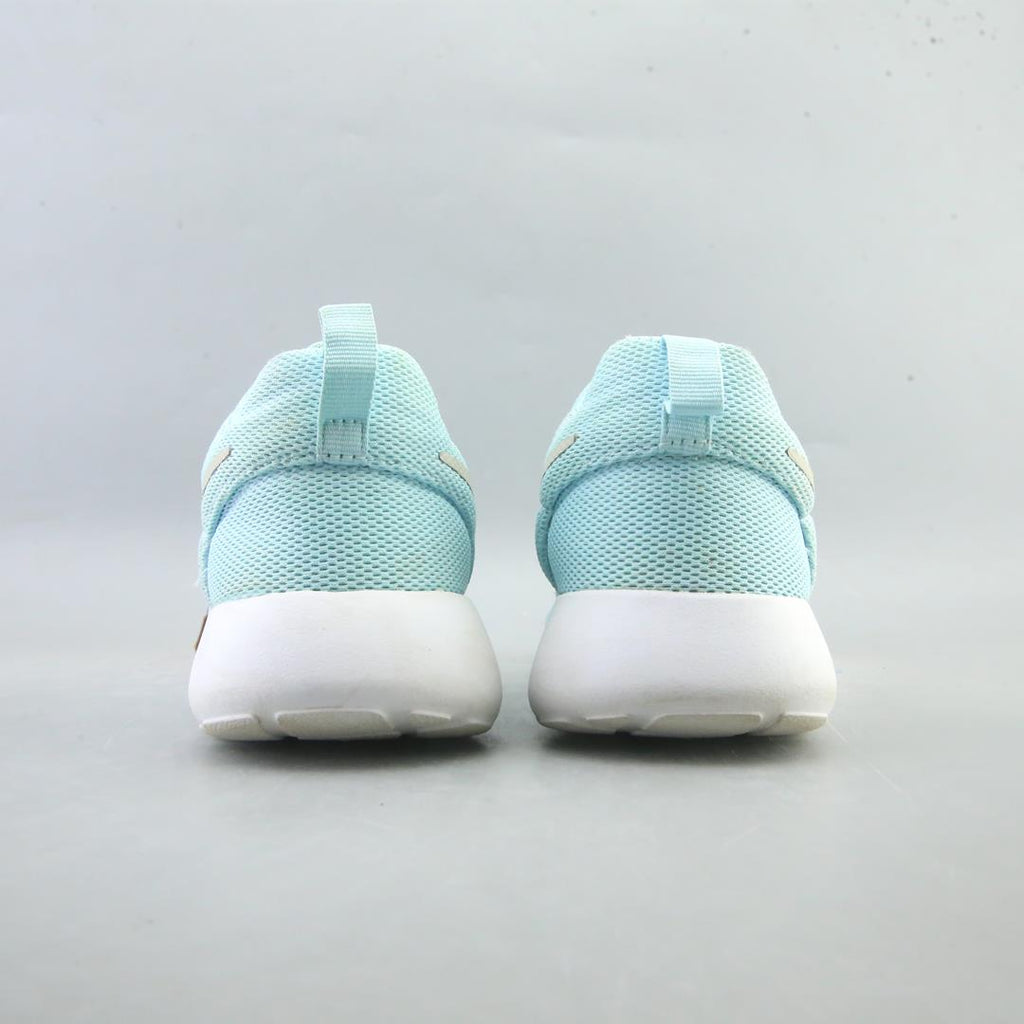 NIKE ROSHE ONE