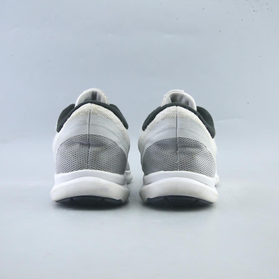 NIKE  FLEX TR 6 S