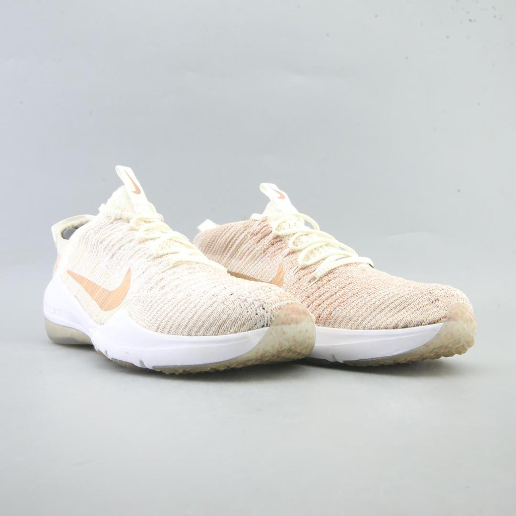 NIKE  AIR ZOOM FEARLESS FLYKNIT 2 '