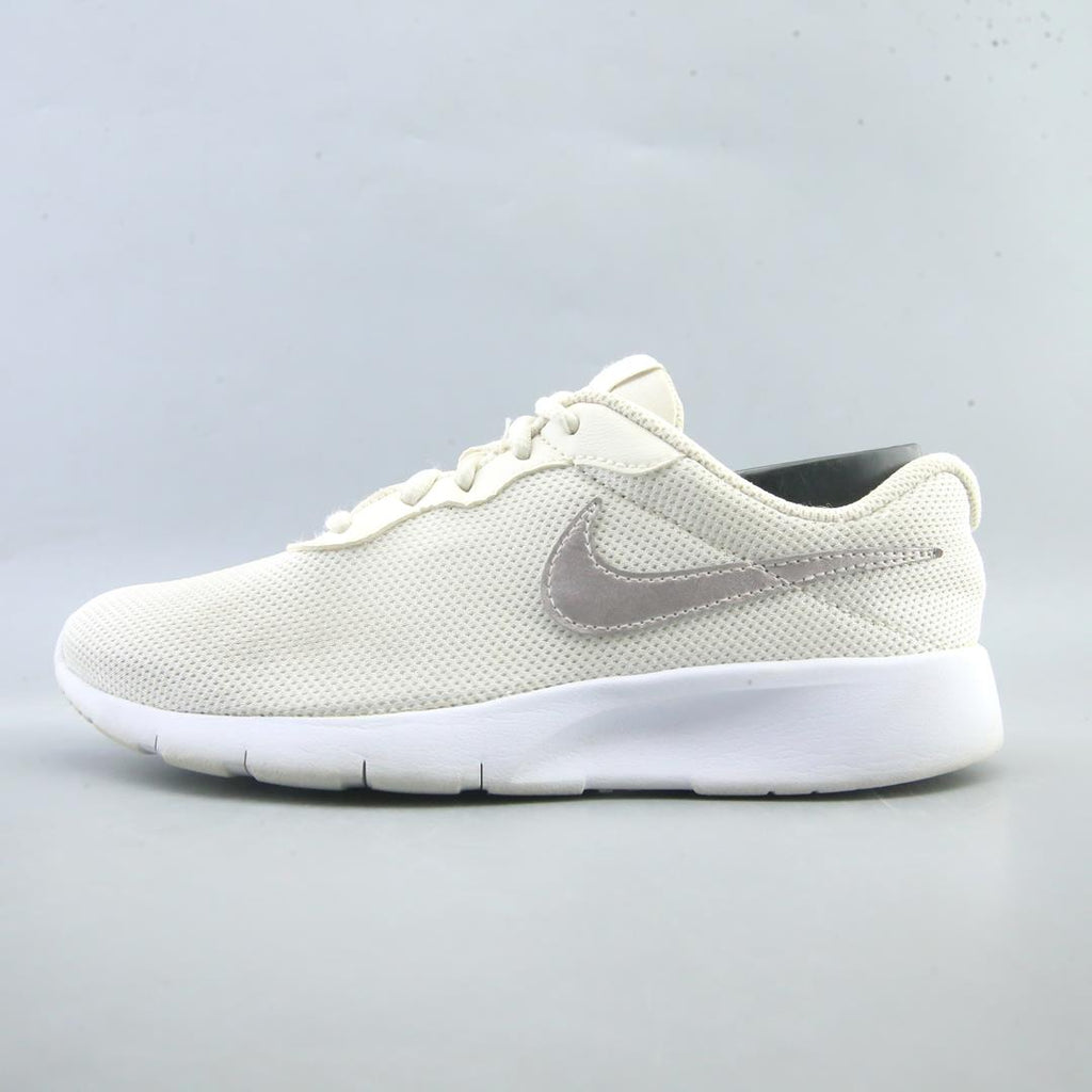 NIKE TANJUN