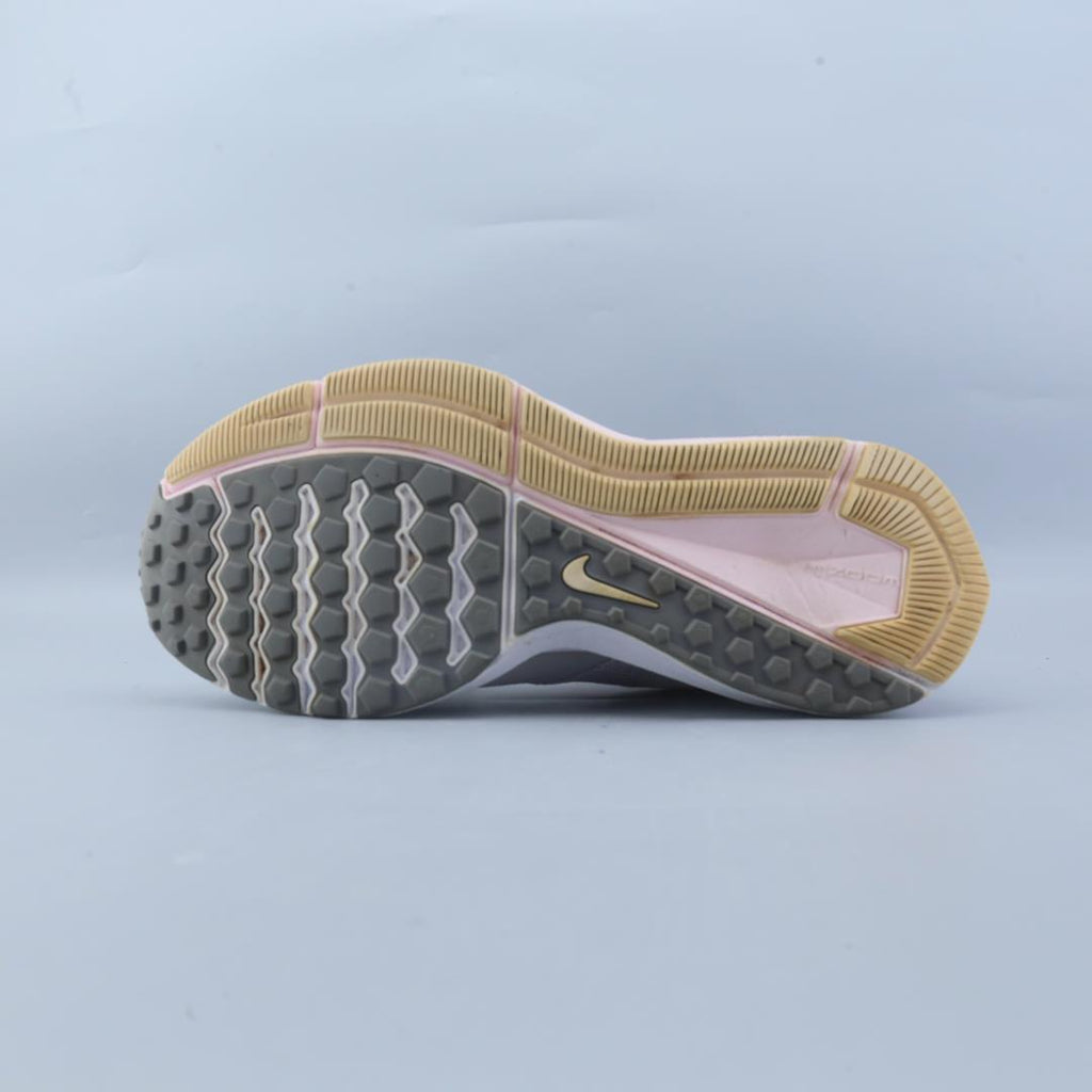 NIKE ZOOM WINFLO 4