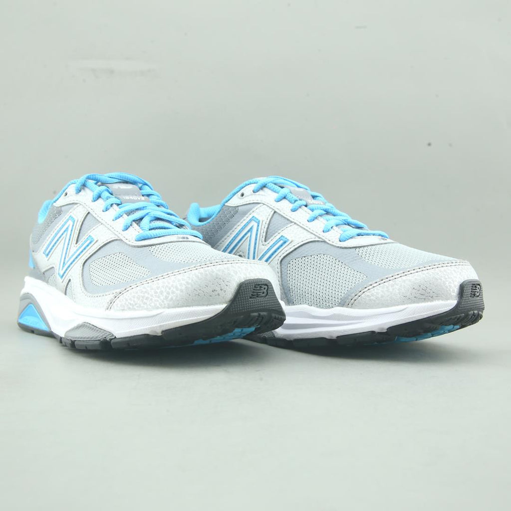 NEW BALANCE  1540V3