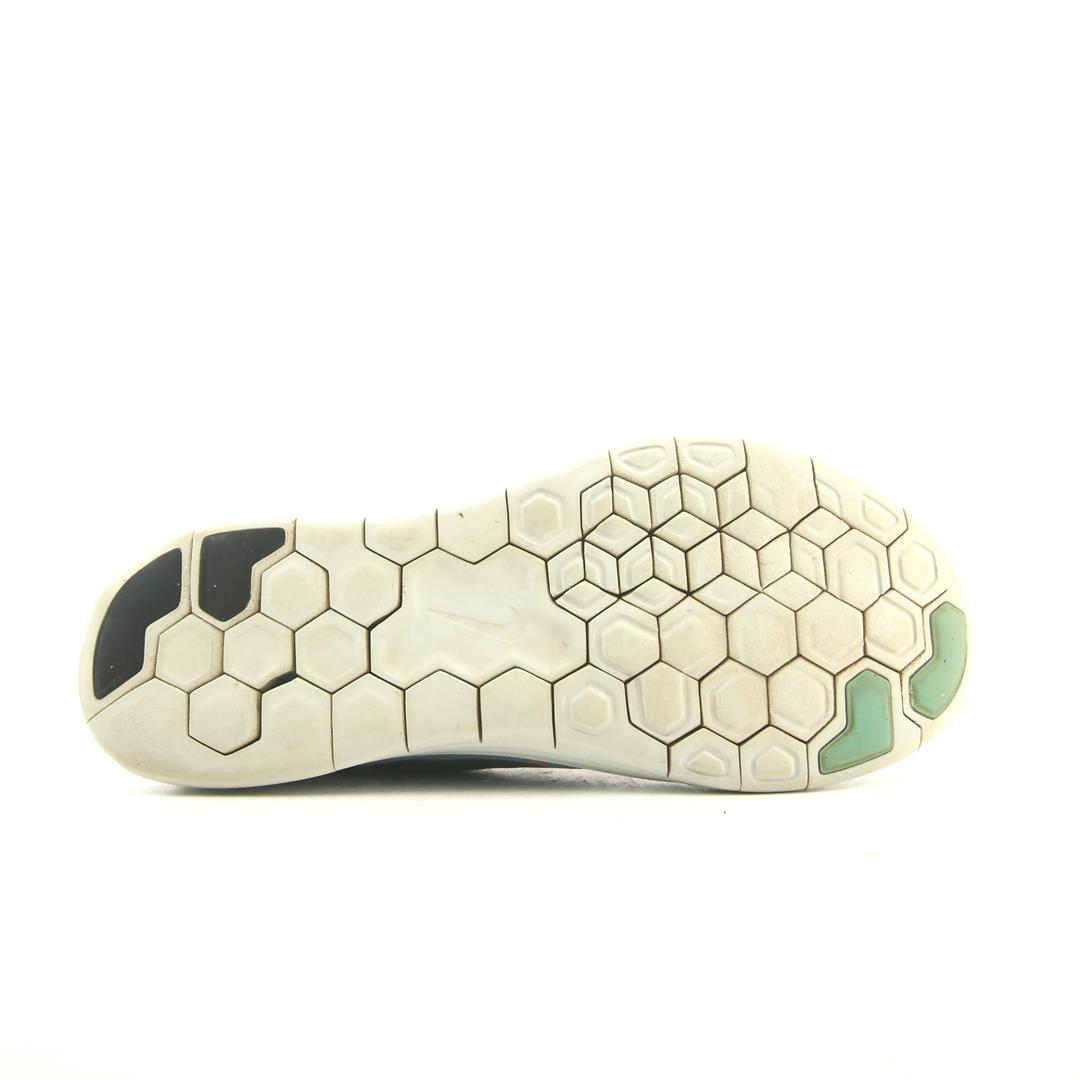 NIKE FREE RN DISTANCE