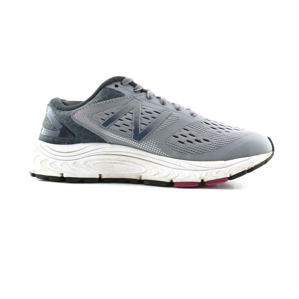NEW BALANCE 840V4