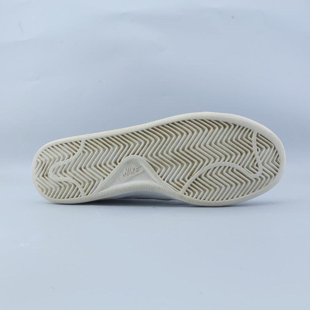 NIKE COURT ROYALE